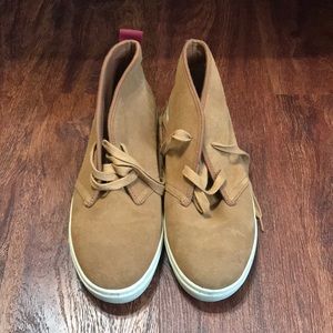 STEVE MADDEN ANKLE SNEAKERS BRAND NEW